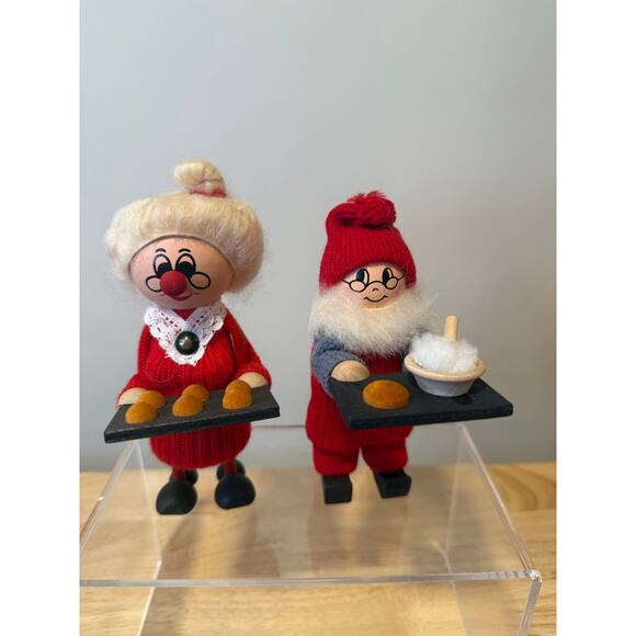 Lot of 4 Ljungstroms Of Sweden Tomte Wooden Figure Baking Together JL - Picture 4 of 14